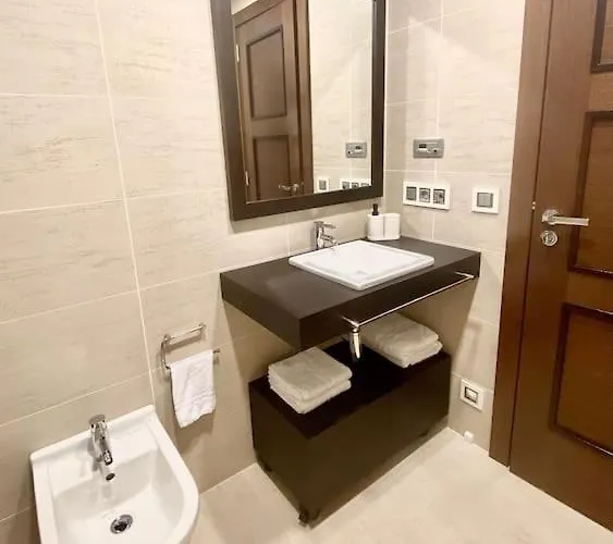 Piso De Lujo Con Piscina Y Gym, A 2Min De La Playa